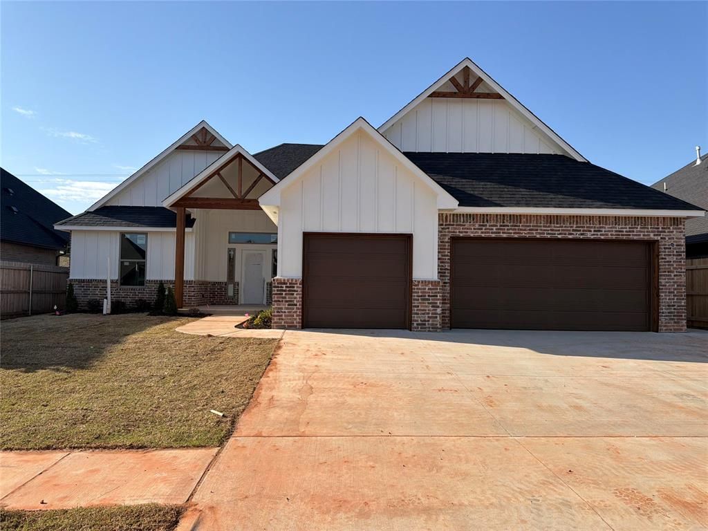 10428 SW 51st Street, Mustang, OK 73064