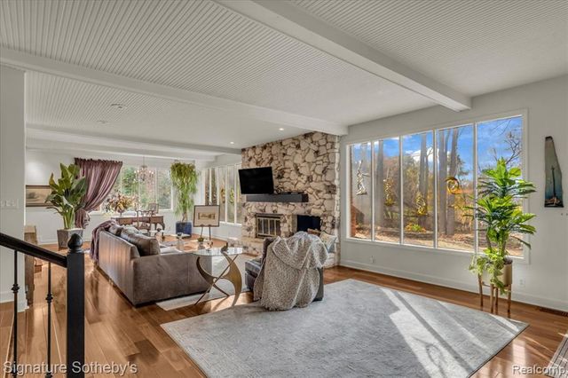 38383 Saddle Lane, Clinton Township, MI 48036