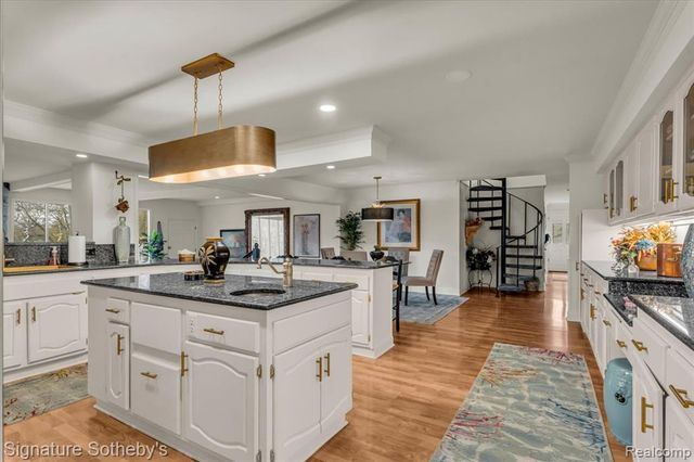 38383 Saddle Lane, Clinton Township, MI 48036