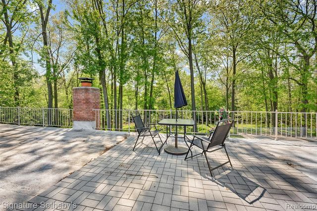 38383 Saddle Lane, Clinton Township, MI 48036