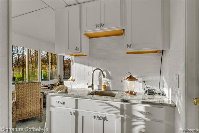 38383 Saddle Lane, Clinton Township, MI 48036