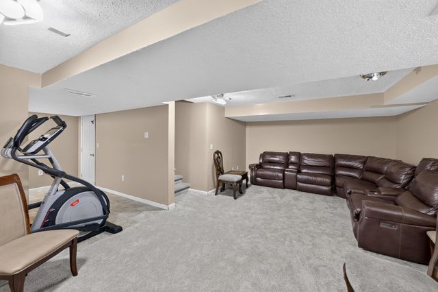 8049 Beechwood Boulevard, Dexter, MI 48130