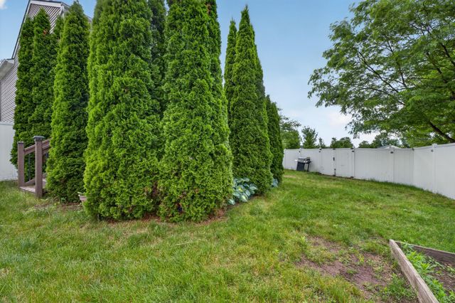 8049 Beechwood Boulevard, Dexter, MI 48130