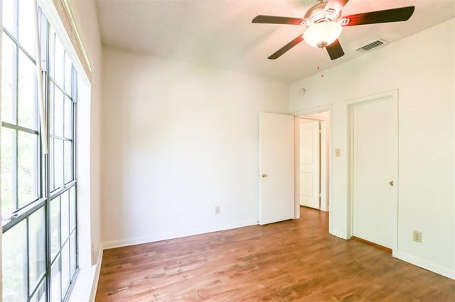 912 W 22nd ST 208, Austin, TX 78705