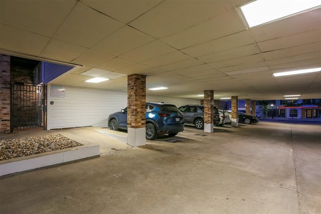 912 W 22nd ST 208, Austin, TX 78705