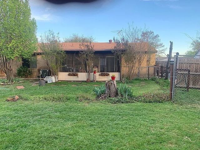 5921 Maiden Lane, Fort Worth, TX 76131