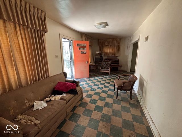 1340 W 32nd Street, Indianapolis, IN 46208