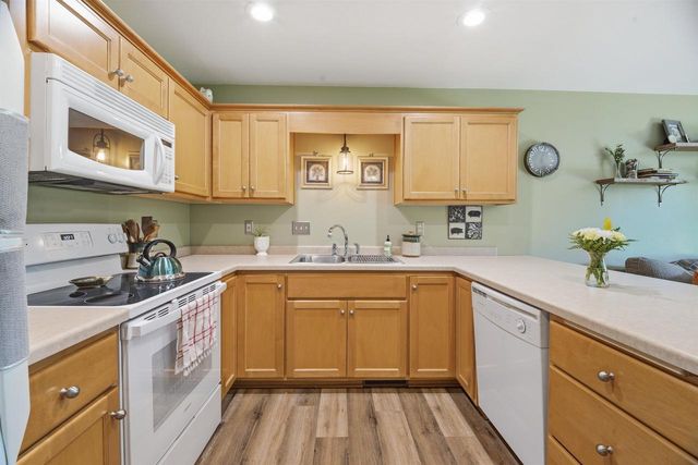 1300 ALPINE DRIVE, Green Bay, WI 54311