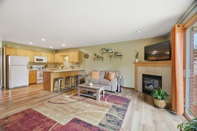 1300 ALPINE DRIVE, Green Bay, WI 54311