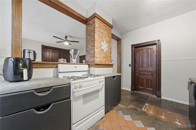 76 Anderson Place, Buffalo, NY 14222