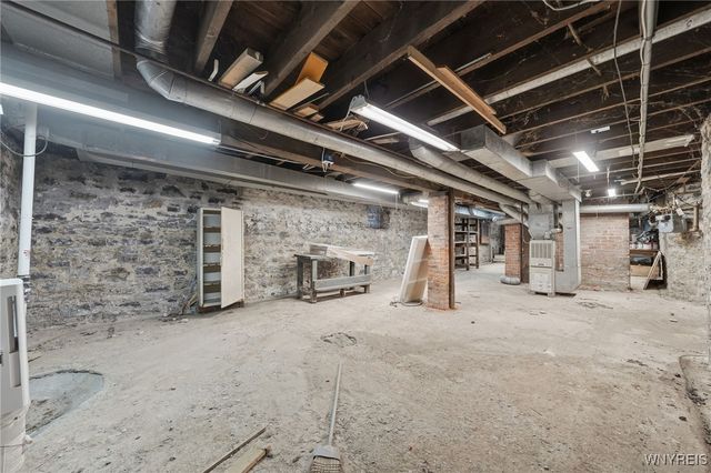 76 Anderson Place, Buffalo, NY 14222