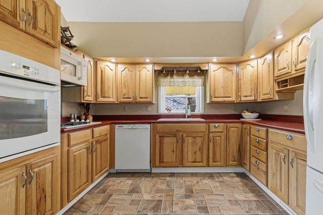 4118 85th Avenue W, Milan, IL 61264