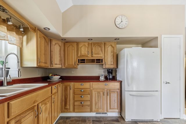 4118 85th Avenue W, Milan, IL 61264