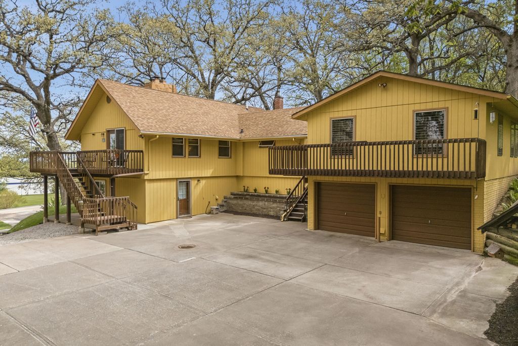 4118 85th Avenue W, Milan, IL 61264