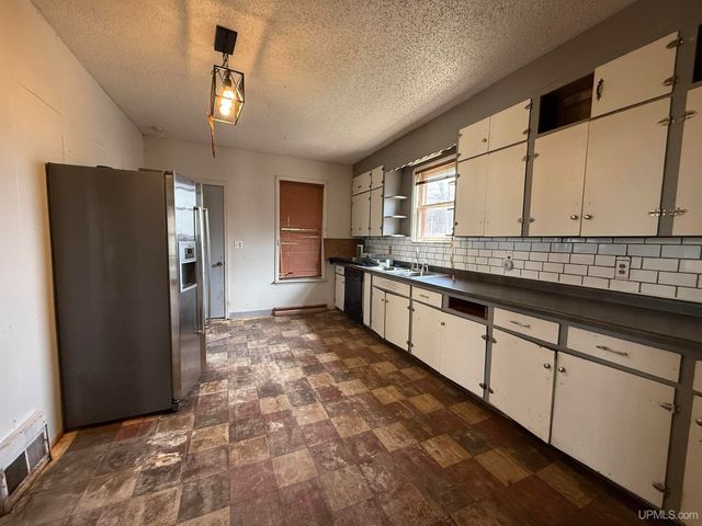 202 Copper Street, Hurley, WI 54534