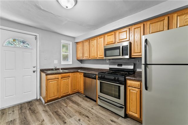 461-463 Idlewood Rd, Penn Hills, PA 15235