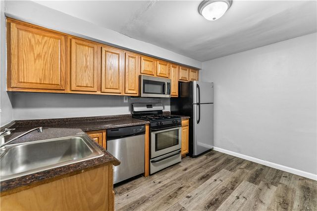 461-463 Idlewood Rd, Penn Hills, PA 15235