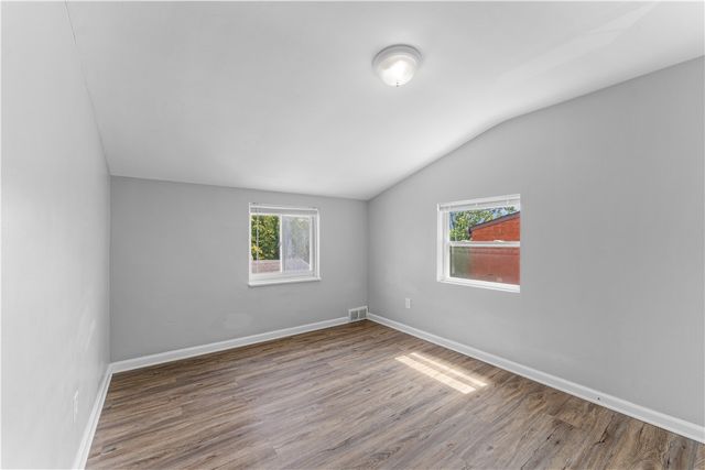 461-463 Idlewood Rd, Penn Hills, PA 15235