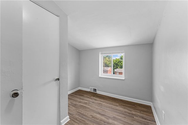 461-463 Idlewood Rd, Penn Hills, PA 15235