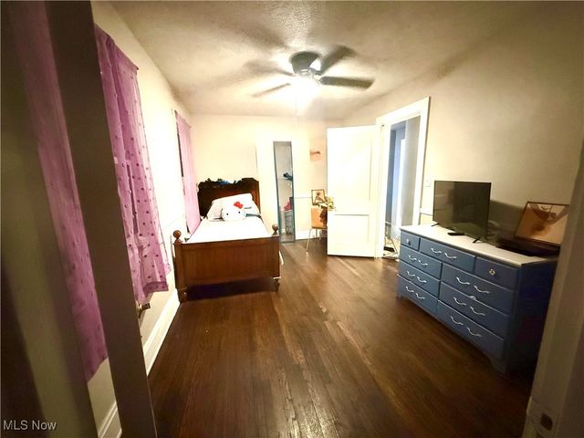 1040 E 177th Street, Cleveland, OH 44119