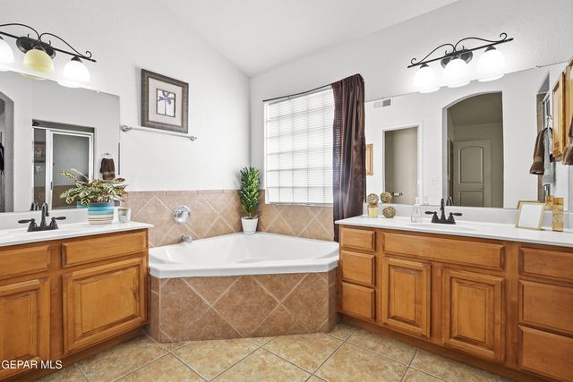 3412 TIERRA CECIL Place, El Paso, TX 79938