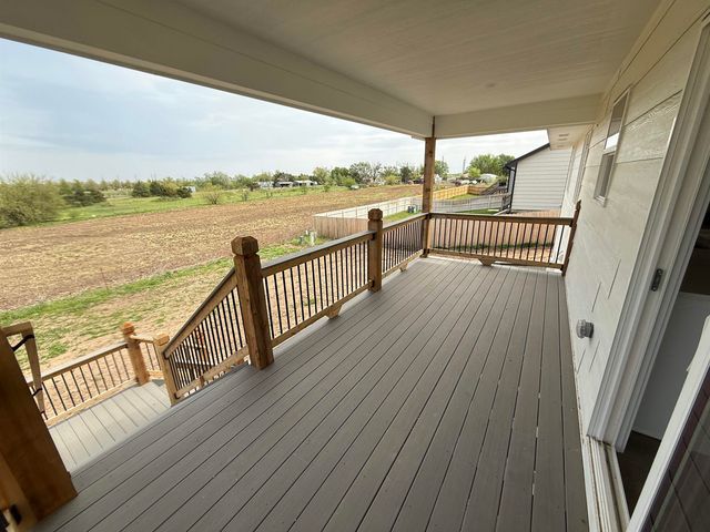 138 E Poplar Circle, Goddard, KS 67052