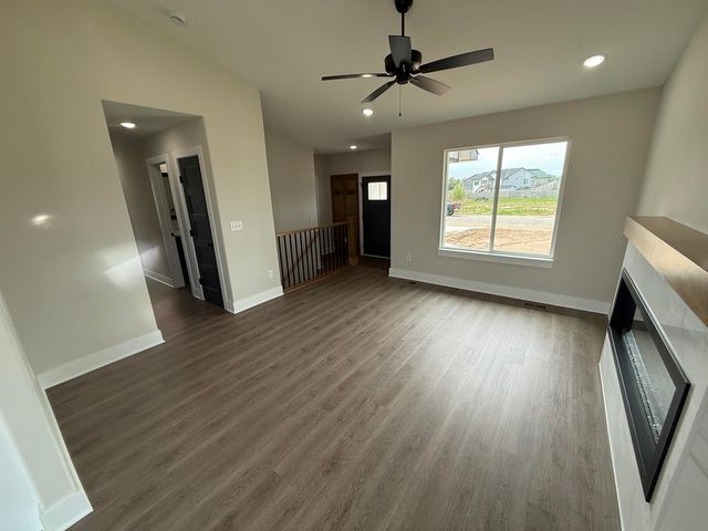 138 E Poplar Circle, Goddard, KS 67052