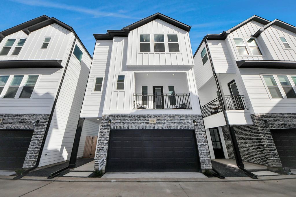 719 Marcella Street A, Houston, TX 77091