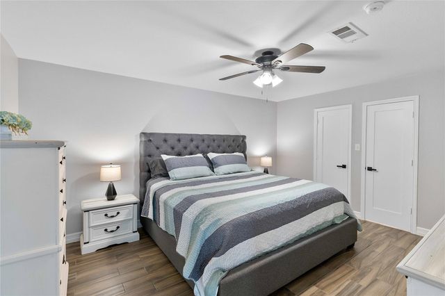 126 Magnolia Point Drive, Houston, TX 77336