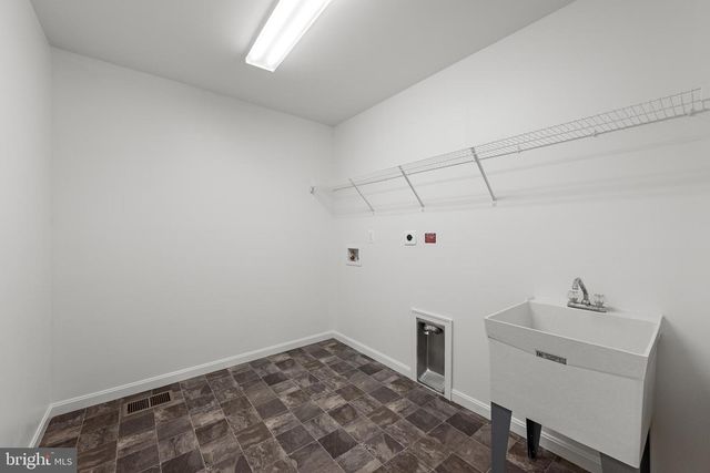 409 WARRENFELTZ, Strasburg, VA 22657