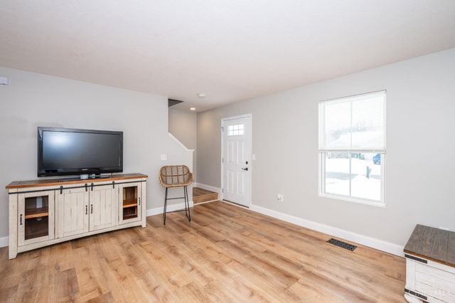 6300 Heatherwood Drive, Goshen Twp, OH 45140