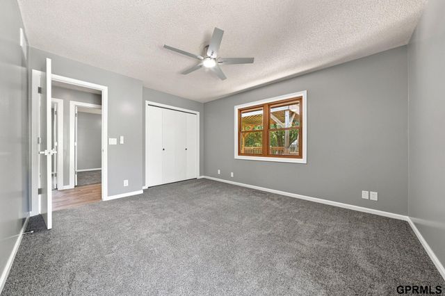 4523 S 58th Street, Lincoln, NE 68516