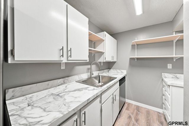 4523 S 58th Street, Lincoln, NE 68516