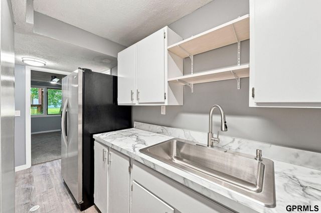 4523 S 58th Street, Lincoln, NE 68516