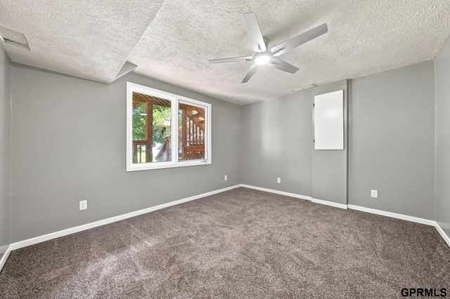 4523 S 58th Street, Lincoln, NE 68516