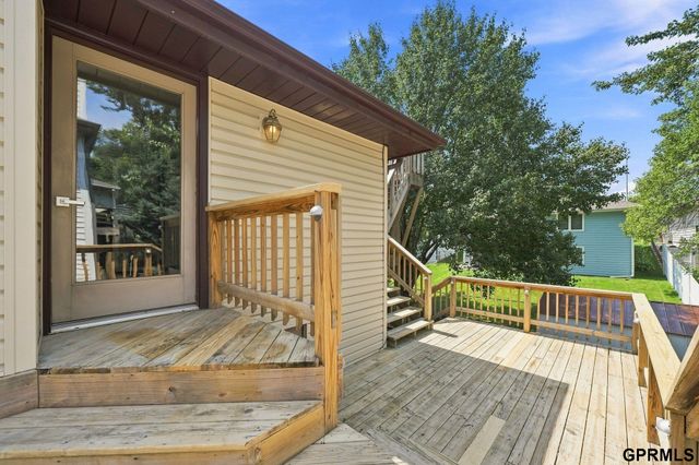 4523 S 58th Street, Lincoln, NE 68516