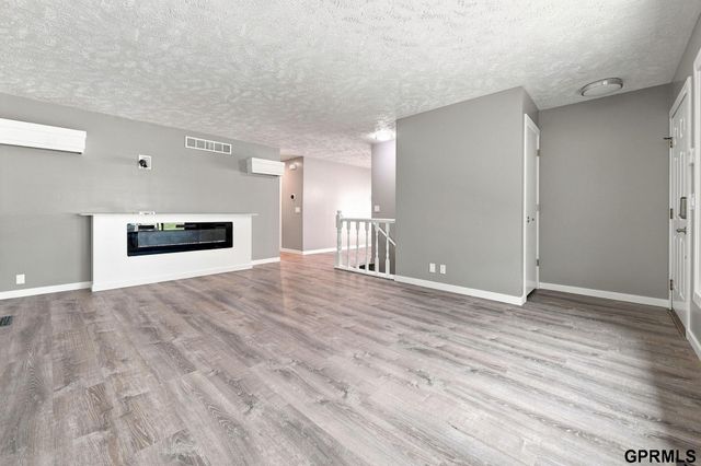 4523 S 58th Street, Lincoln, NE 68516