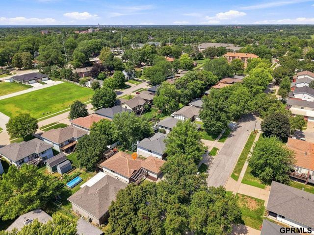 4523 S 58th Street, Lincoln, NE 68516