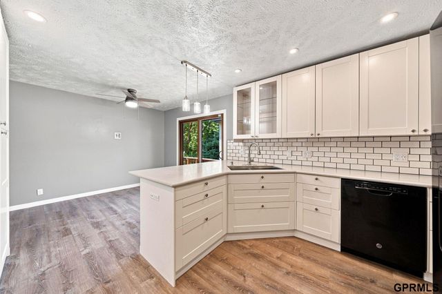 4523 S 58th Street, Lincoln, NE 68516