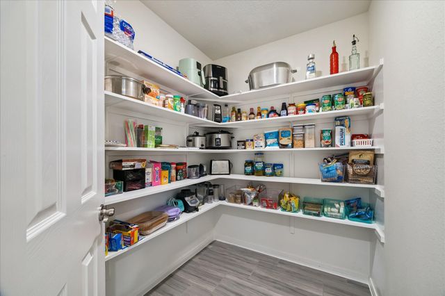 3513 Ballena Way, Dickinson, TX 77539