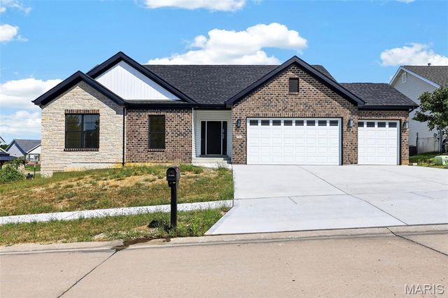 703 Vista Springs Court, Wentzville, MO 63385