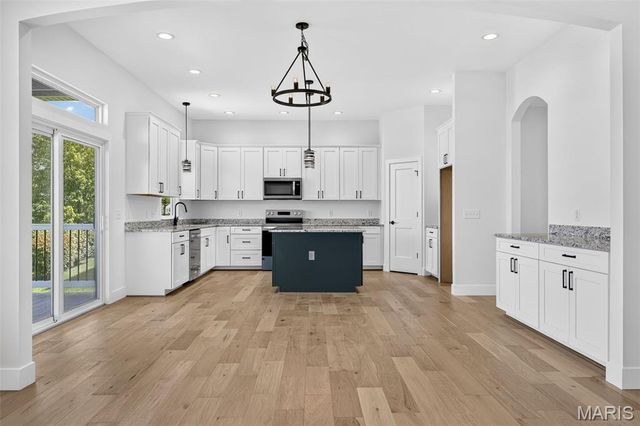 703 Vista Springs Court, Wentzville, MO 63385