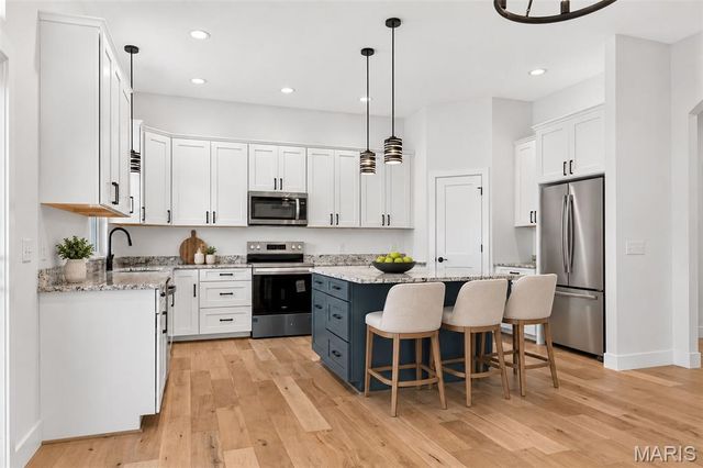 703 Vista Springs Court, Wentzville, MO 63385