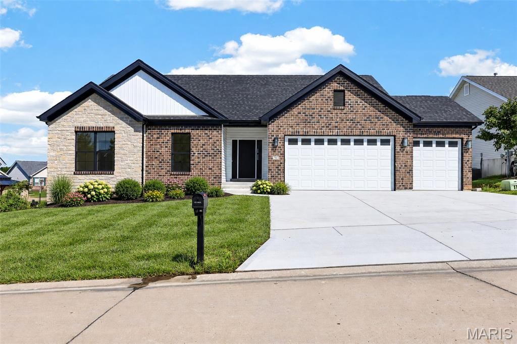 703 Vista Springs Court, Wentzville, MO 63385