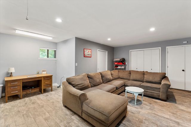 1101 Holly Hill Lane, Mt Pleasant, TX 75455