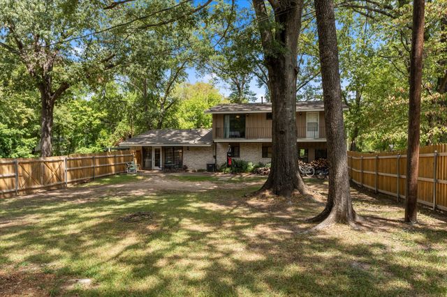 1101 Holly Hill Lane, Mt Pleasant, TX 75455