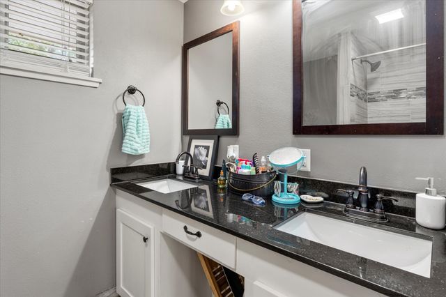 1101 Holly Hill Lane, Mt Pleasant, TX 75455