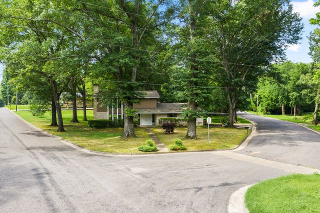 1101 Holly Hill Lane, Mt Pleasant, TX 75455