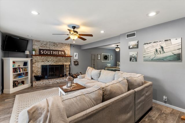 1101 Holly Hill Lane, Mt Pleasant, TX 75455