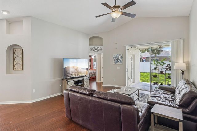 13933 CHALK HILL PLACE, Riverview, FL 33579